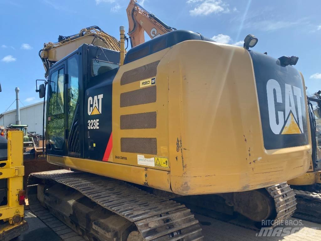 CAT 323 EL Pásová rýpadla