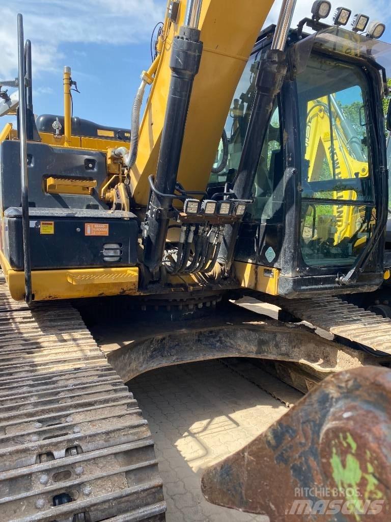 CAT 323 EL Pásová rýpadla