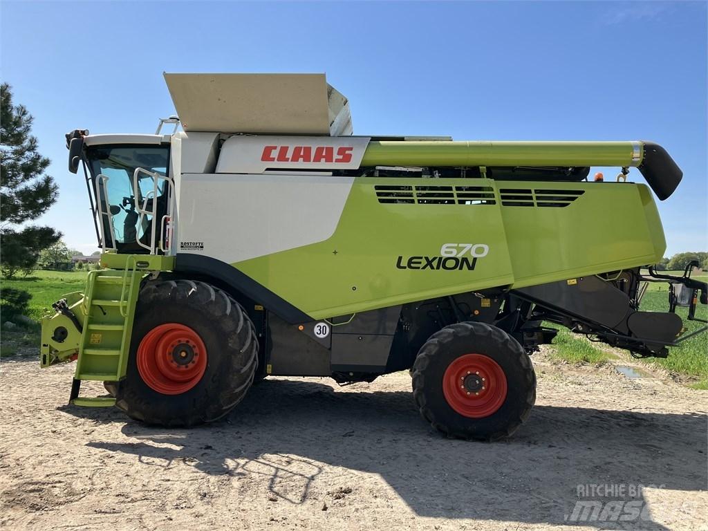 CLAAS Lexion 670 Sklízecí mlátičky