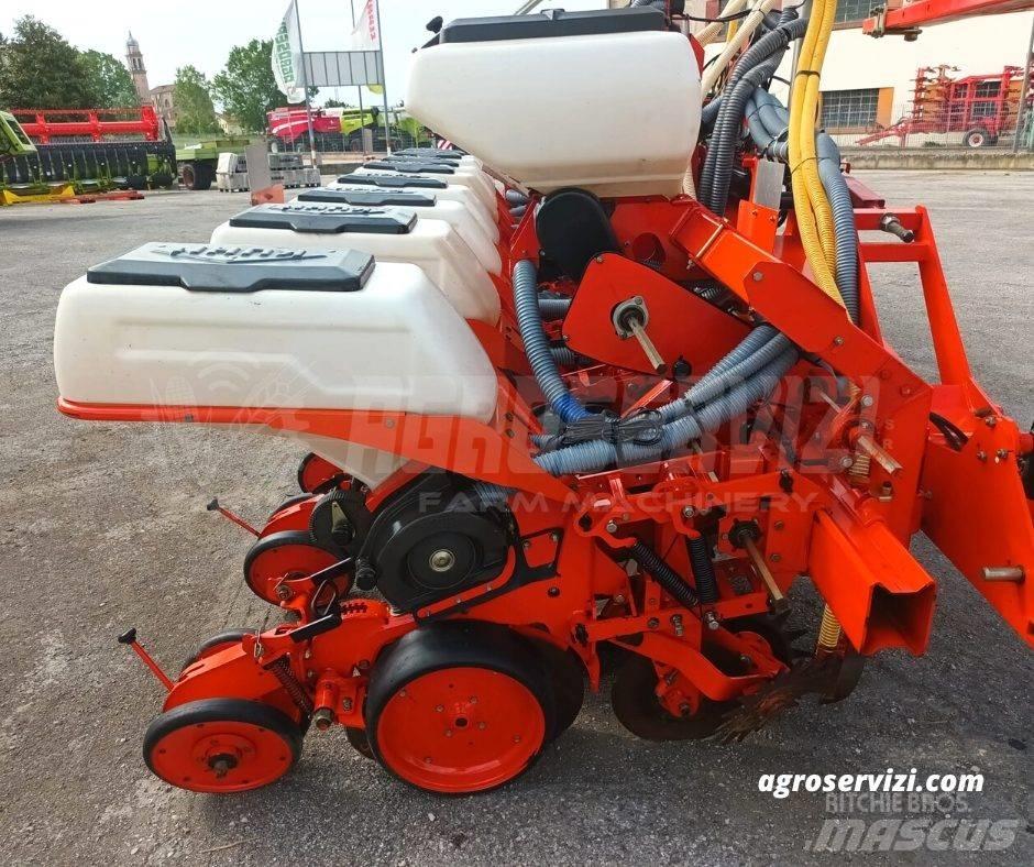 Kuhn maxima  8 F Přesné secí stroje
