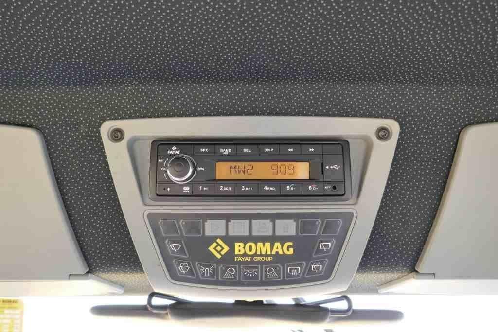 Bomag BW 213 PDH-5 Půdní kompaktory