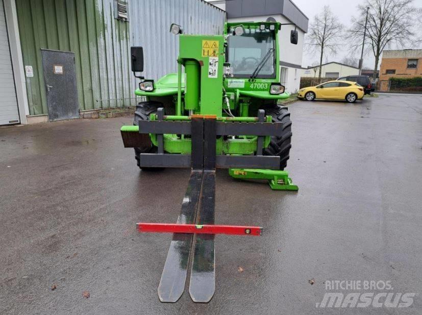 Merlo P 40.17 Teleskopické manipulátory