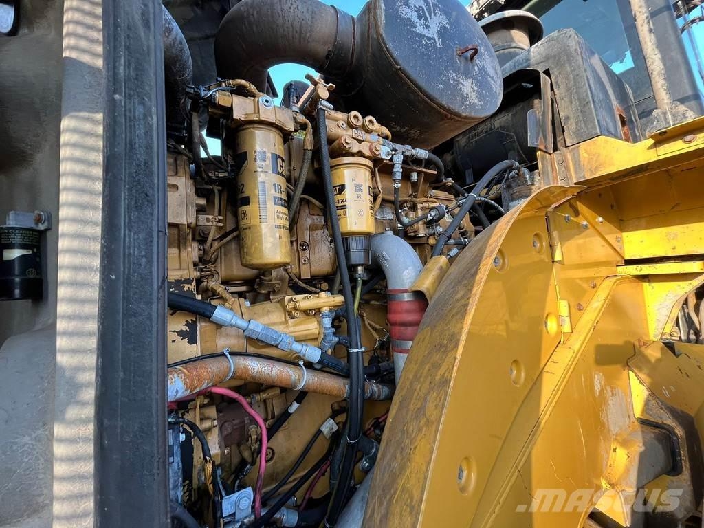 CAT 980H Kolové nakladače