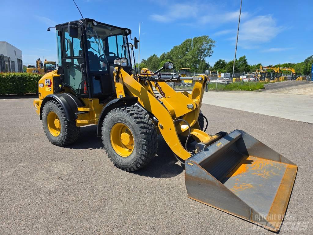 CAT 908 M Kolové nakladače