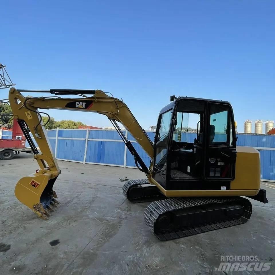 CAT 306E2 Pásová rýpadla