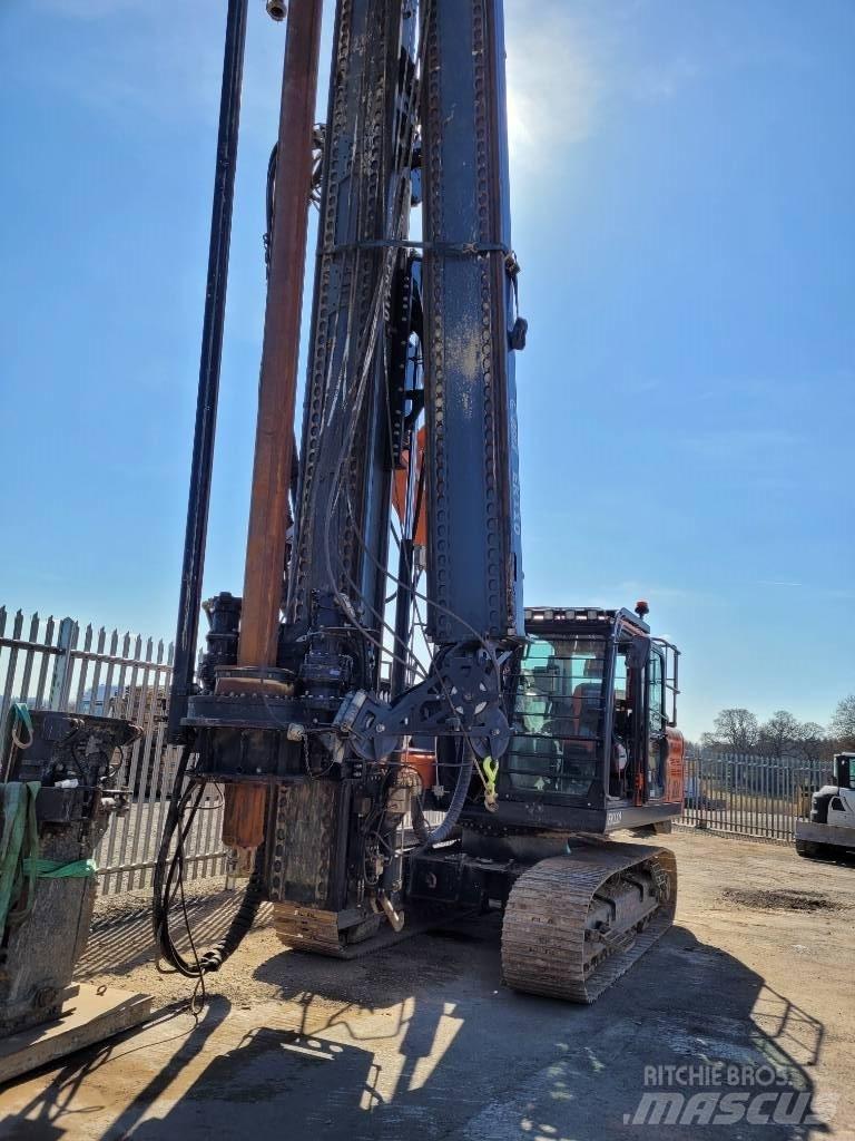  Geax EK110 Pilířové jeřáby