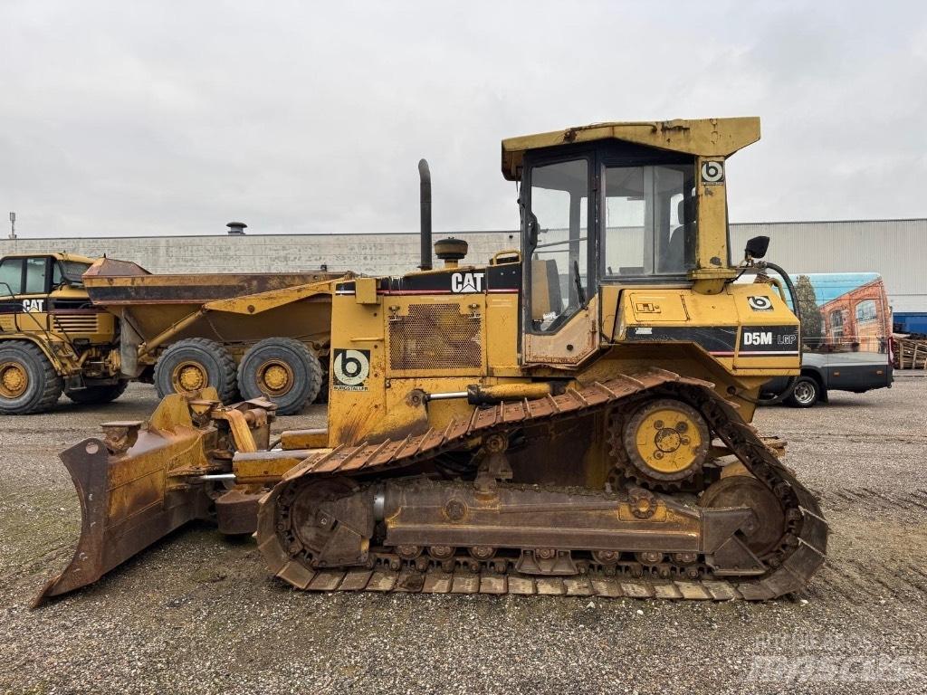 CAT D 5 M LGP Pásové dozery