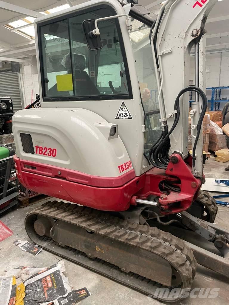 Takeuchi TB 230 Mini rýpadla < 7t