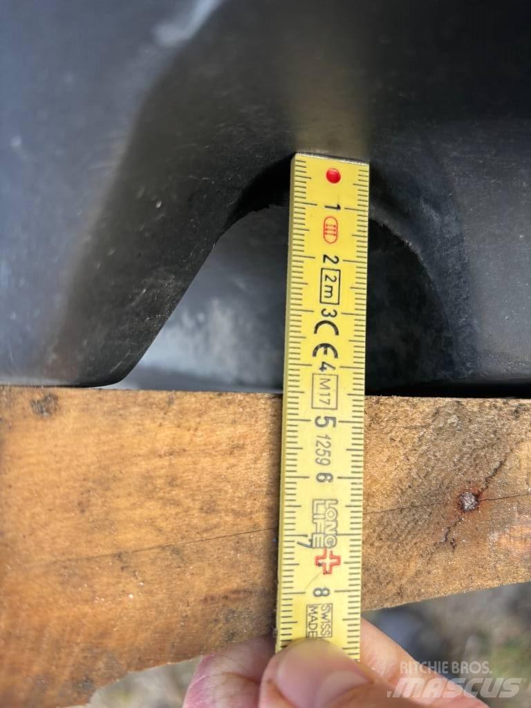 Trelleborg 650/60R34 Pneumatiky, kola a ráfky
