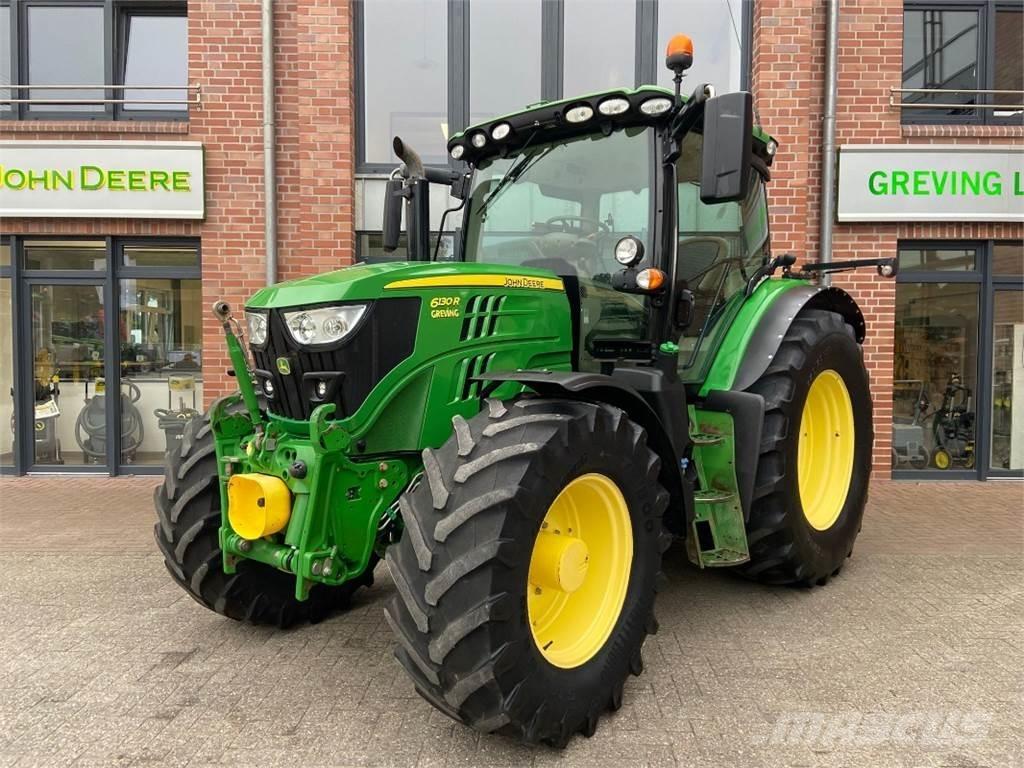 John Deere 6130R Traktory