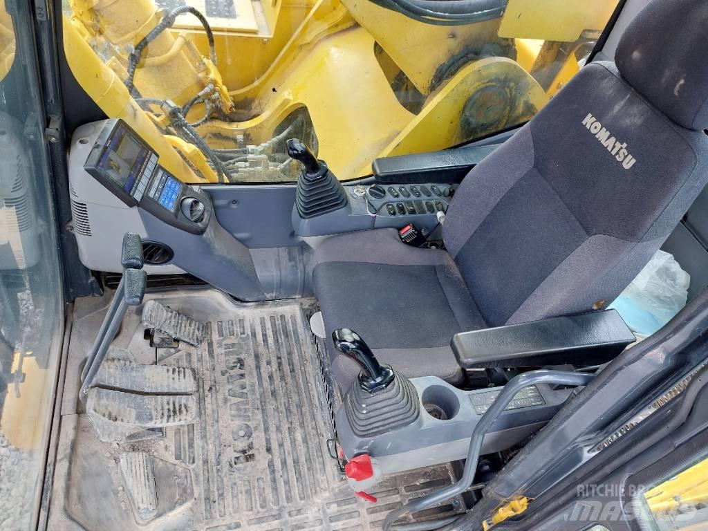 Komatsu PC700LC-11 Pásová rýpadla