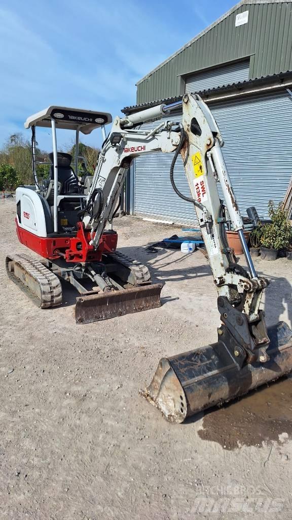 Takeuchi TB 225 Mini rýpadla < 7t