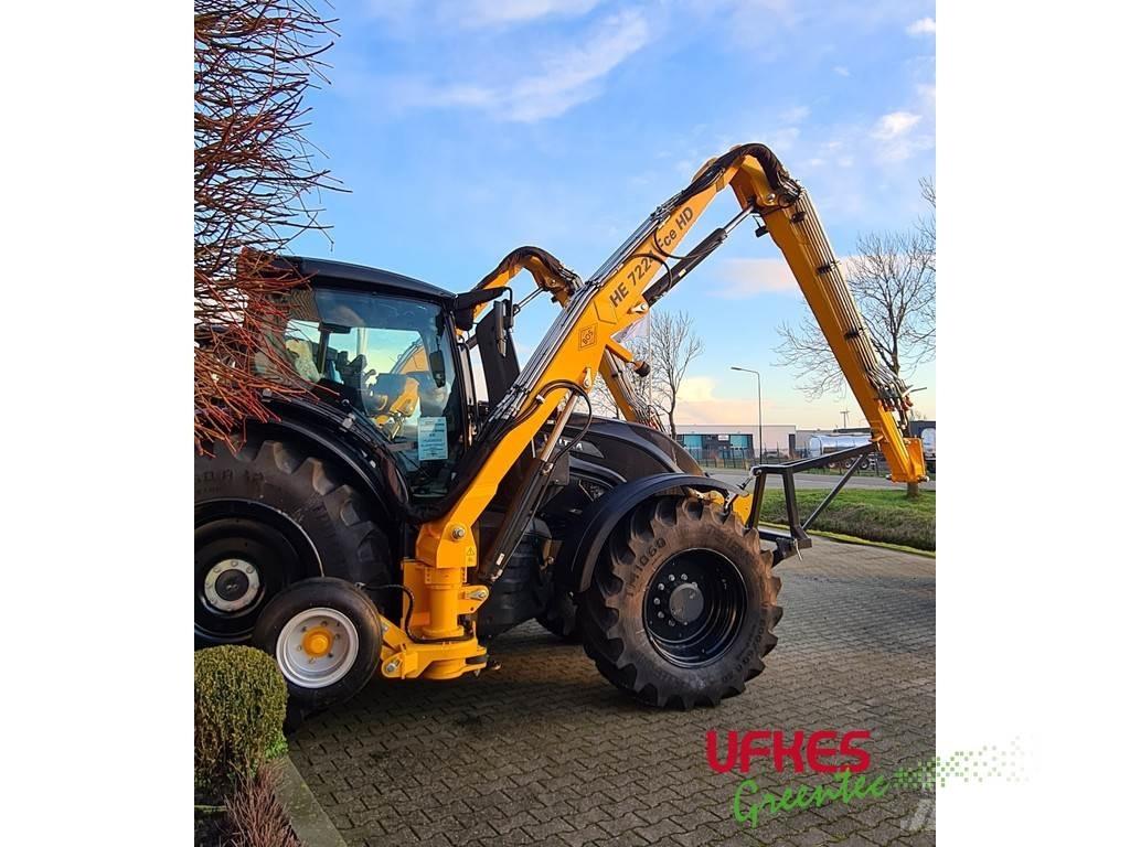 Valtra T 175 Traktory