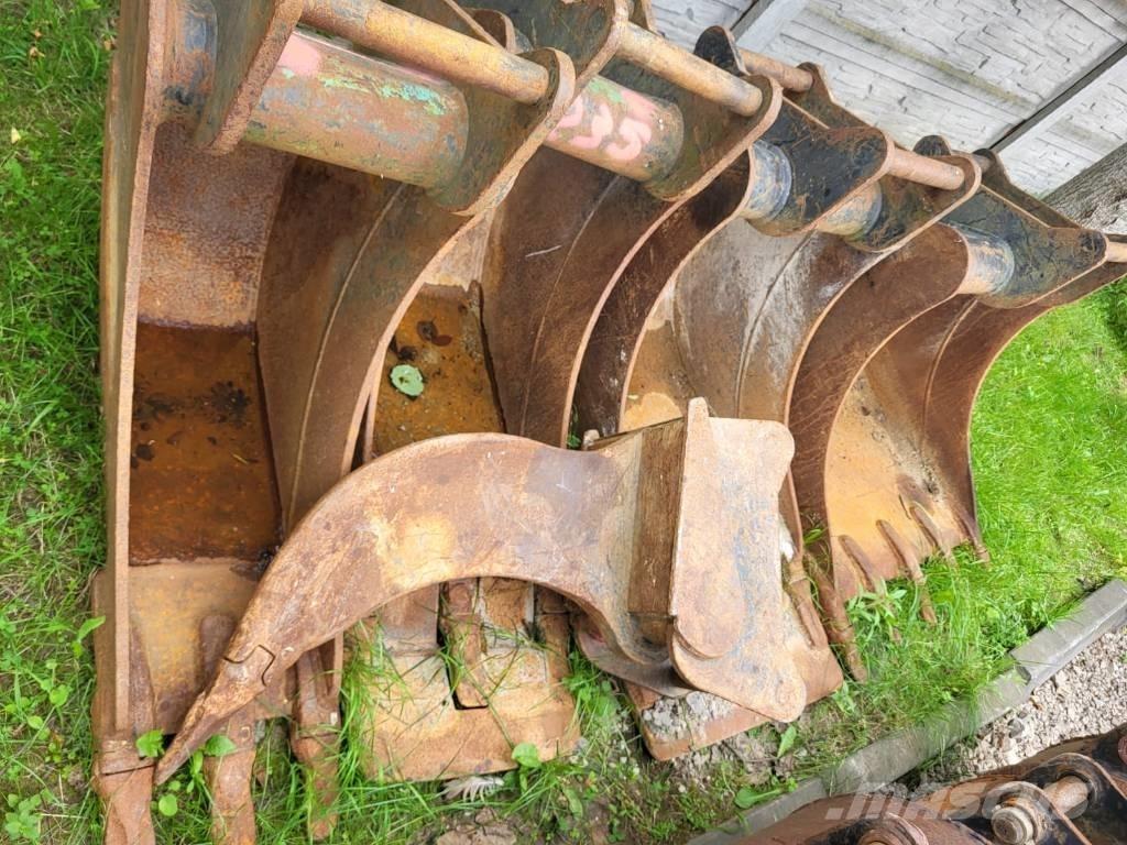 Komatsu PW110 Kolová rýpadla