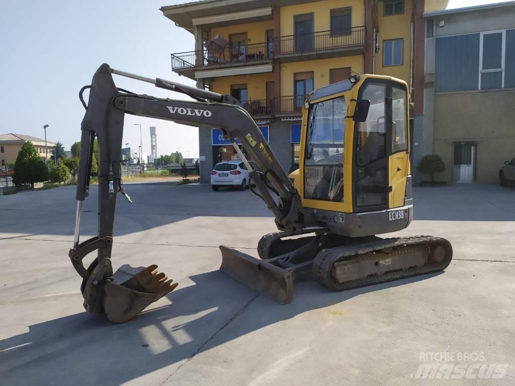 Volvo ECR 38 Mini rýpadla < 7t