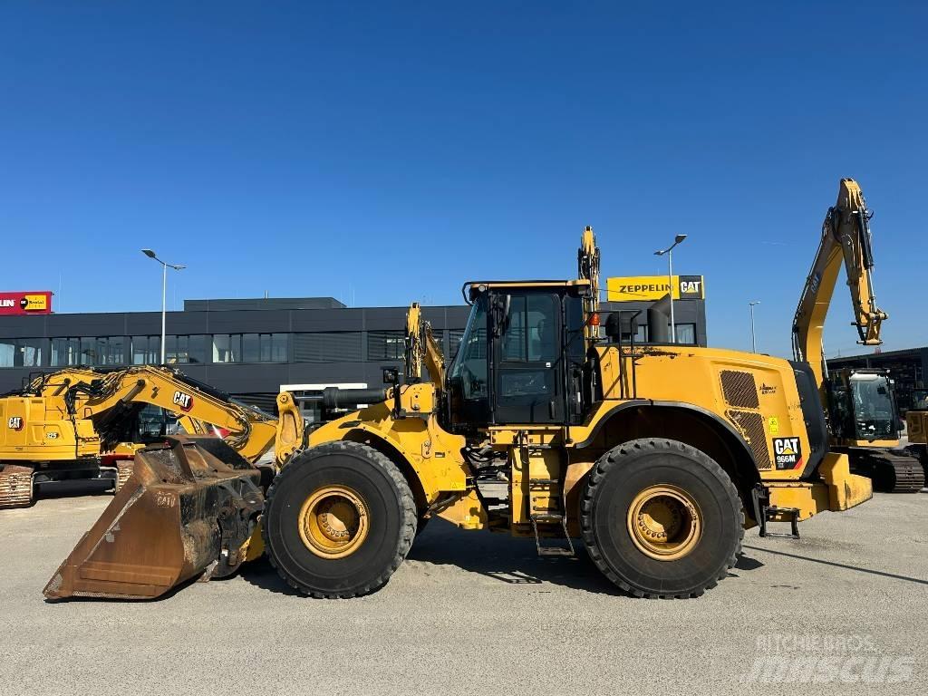 CAT 966 MXE Kolové nakladače