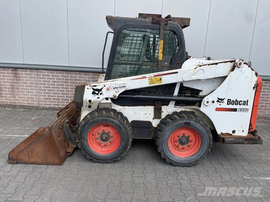 Bobcat S550 Smykem řízené nakladače