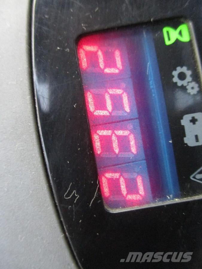 Toyota LPE250 Nízkozdvižný vozík s plošinou