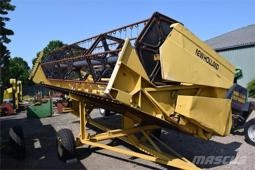 New Holland TC 56 Sklízecí mlátičky