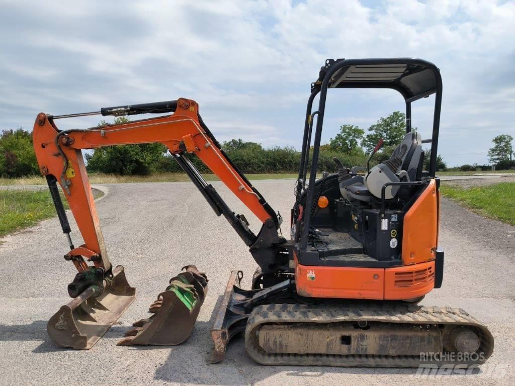 Hitachi ZX 26 U-5 A Mini rýpadla < 7t