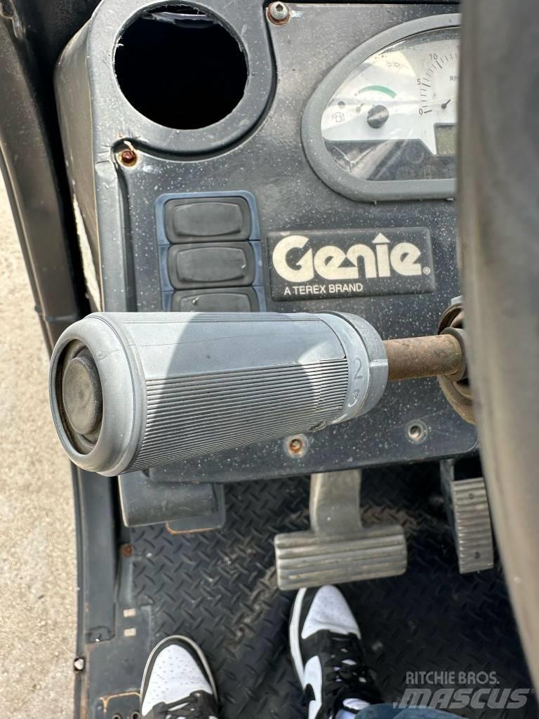 Genie 1056 Teleskopické manipulátory