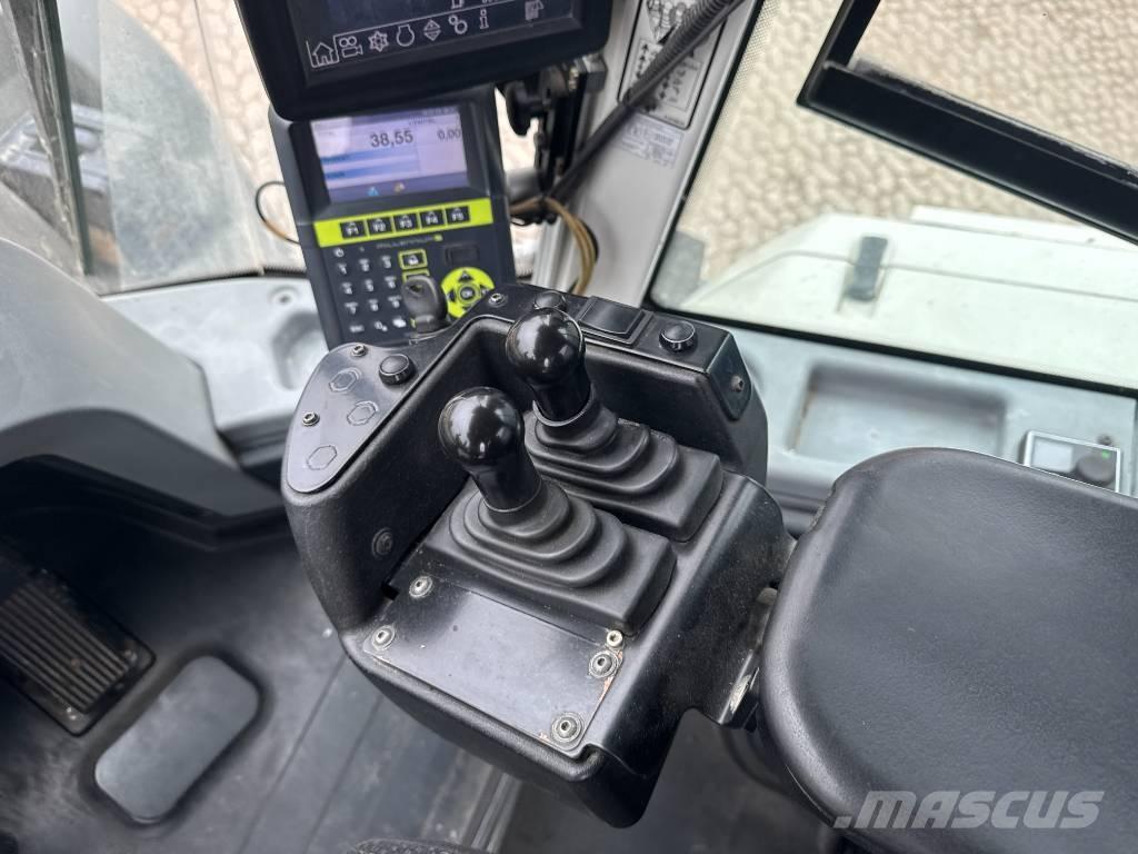 Liebherr L576 Kolové nakladače