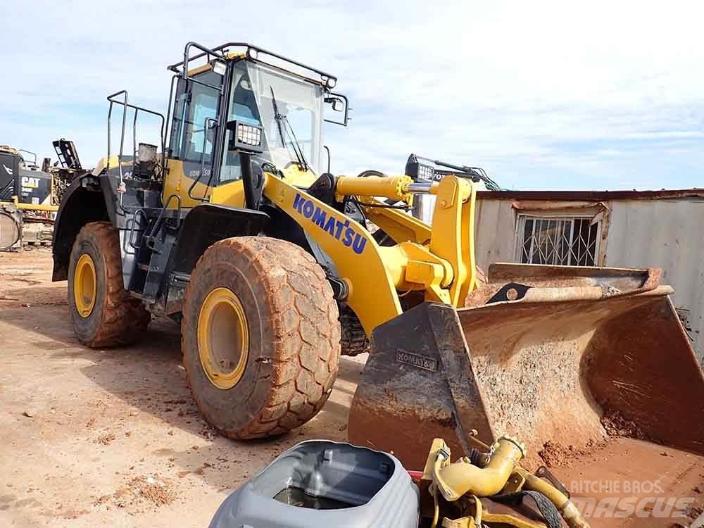 Komatsu WA380-8 Kolové nakladače