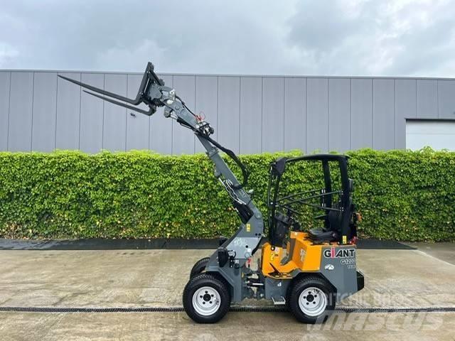 GiANT G 1200 TELE Kolové nakladače