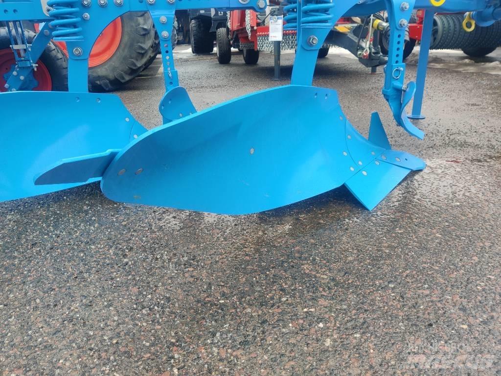 Lemken Juwel 8 M V X Oboustranné pluhy