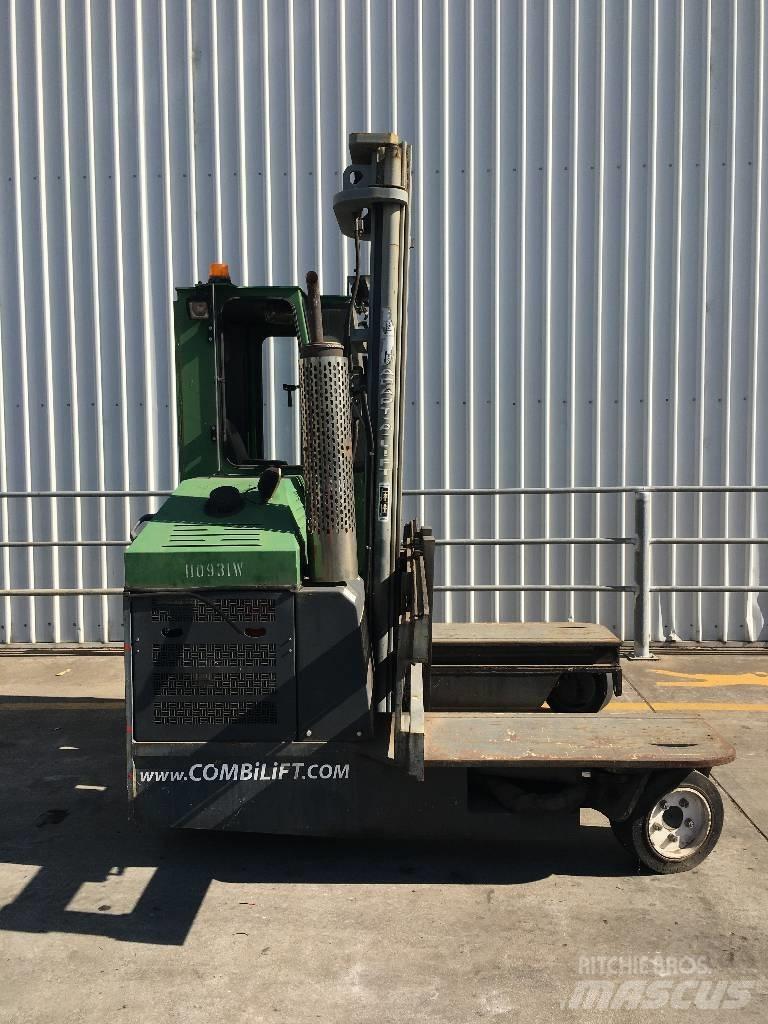 Combilift C 3000 Vysokozdvižný vozík s bočním ložením