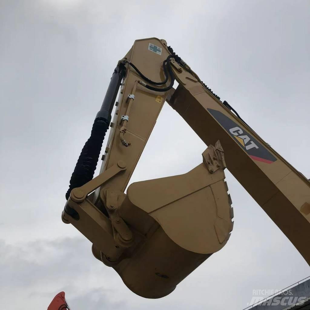 CAT 330D2L Pásová rýpadla
