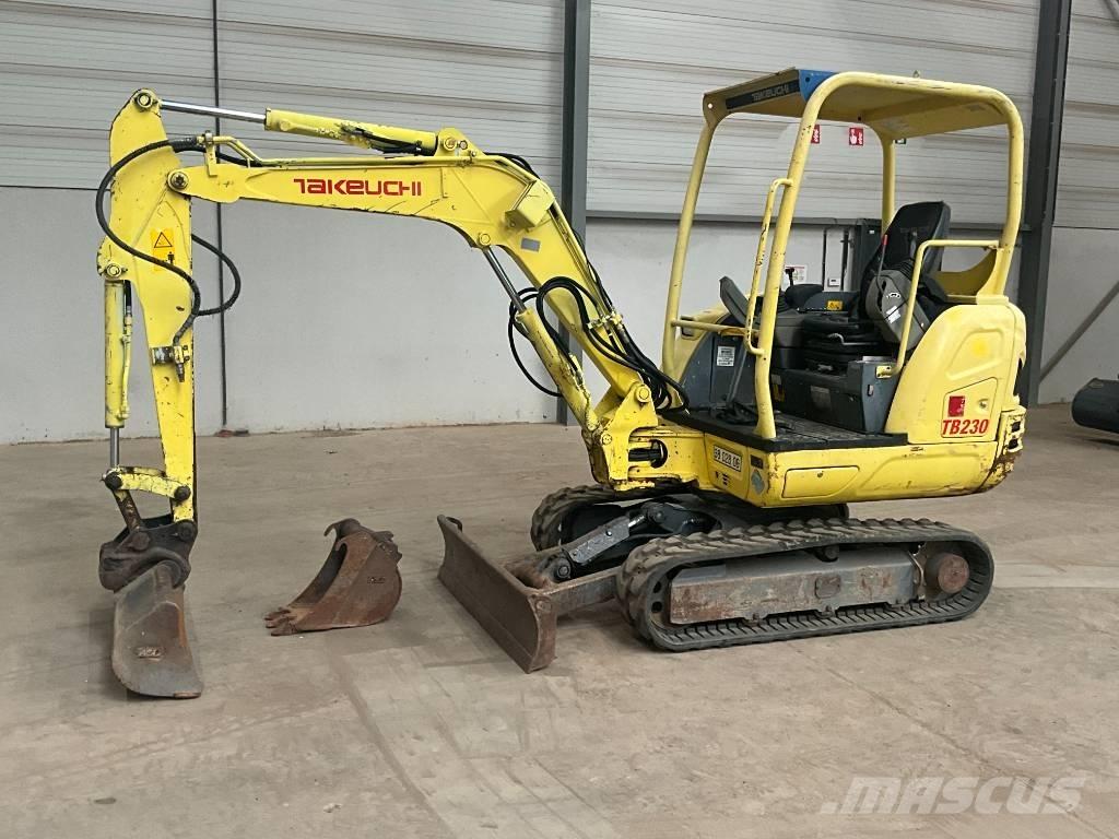Takeuchi TB 230 Mini rýpadla < 7t
