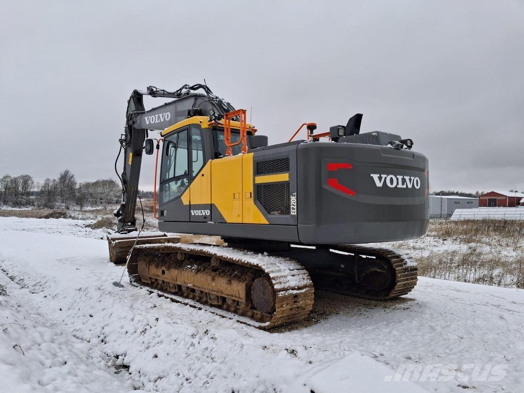 Volvo EC220E Pásová rýpadla