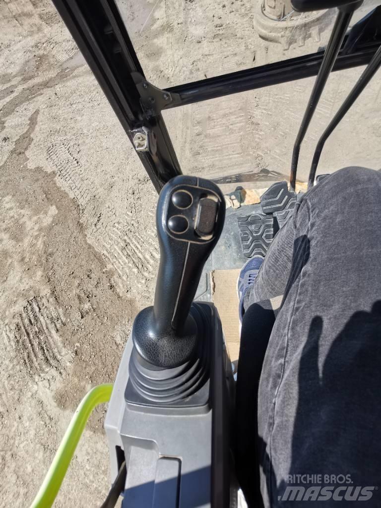 CAT 320 F Pásová rýpadla