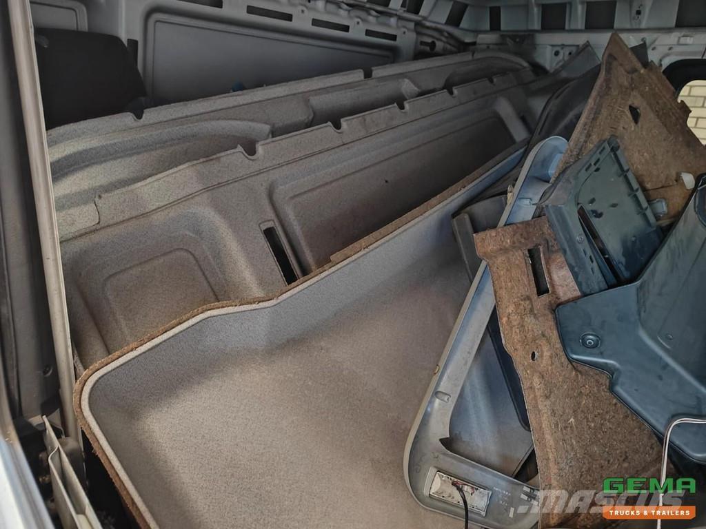 MAN TGA Cabine Kabiny a interiér