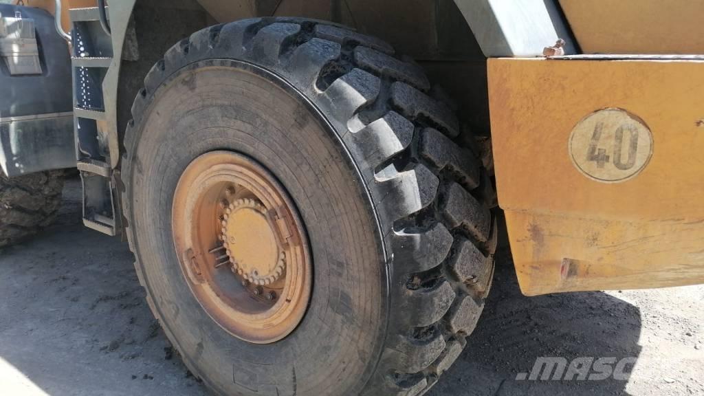 Liebherr L 564     2+2 Kolové nakladače