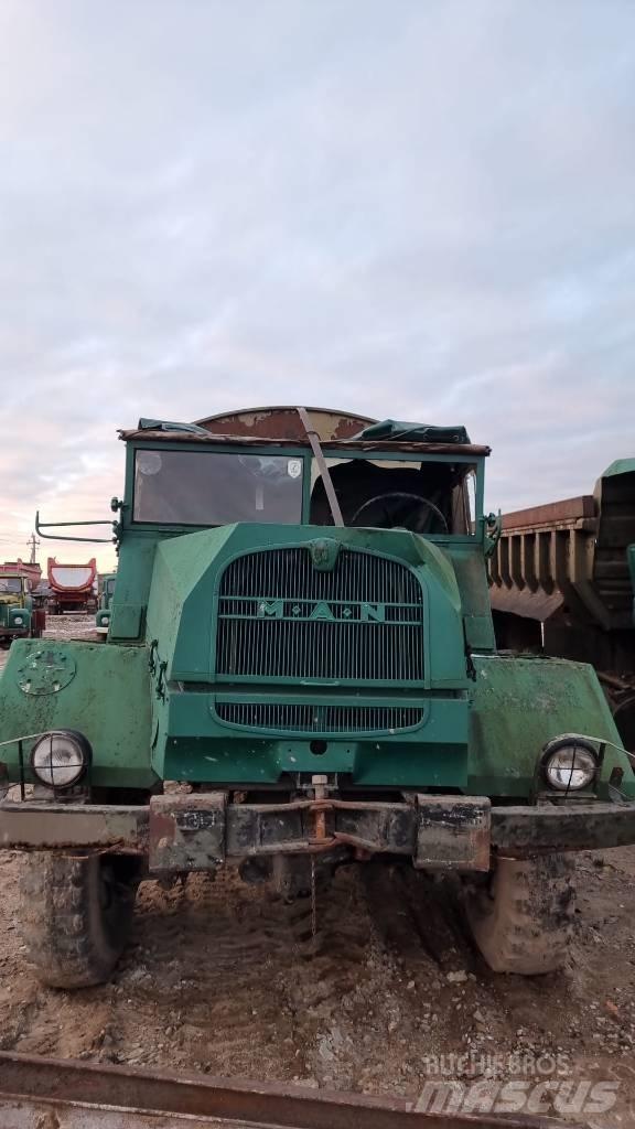 MAN 630 Skříňová nástavba