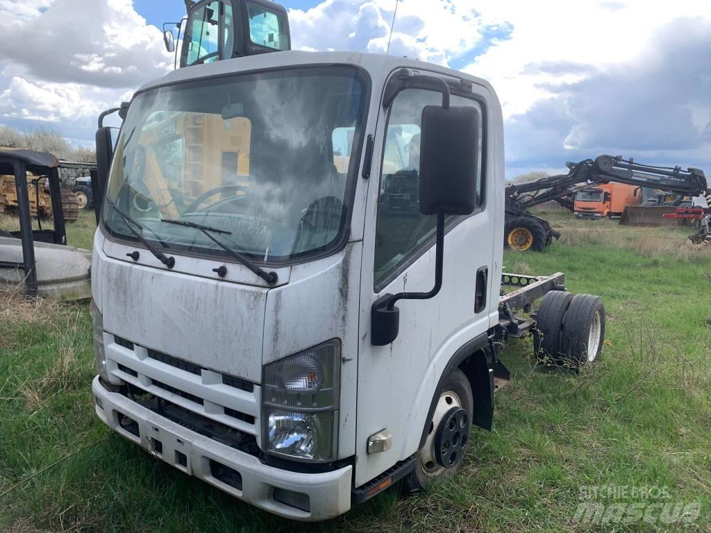 Isuzu FOR PARTS Dodávky