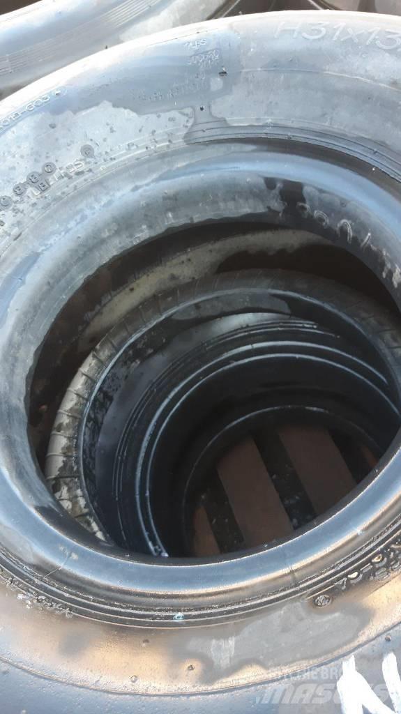 Michelin H 31X130-12 Pneumatiky, kola a ráfky