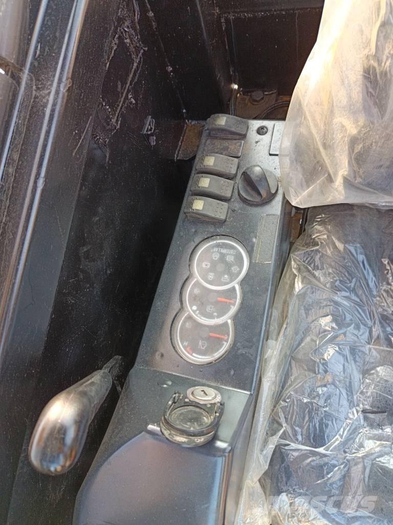 CAT 305 C CR Mini rýpadla < 7t