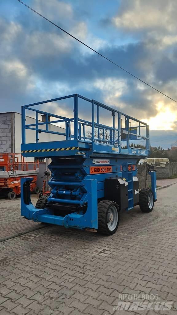 Genie 5390 Nůžková zvedací plošina