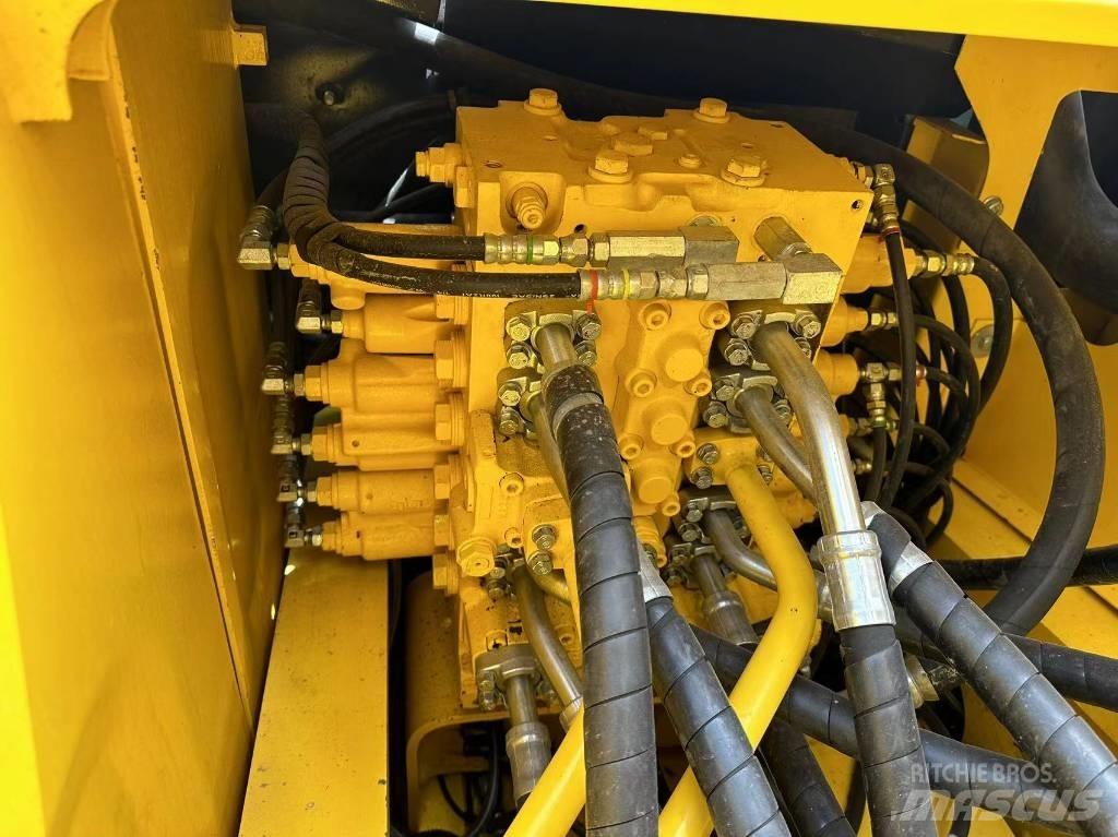 Komatsu PC 240 Pásová rýpadla