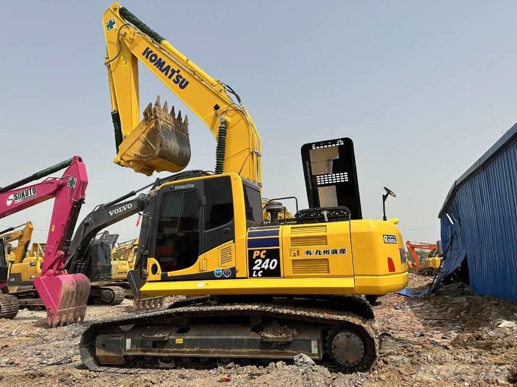 Komatsu PC 240 Pásová rýpadla