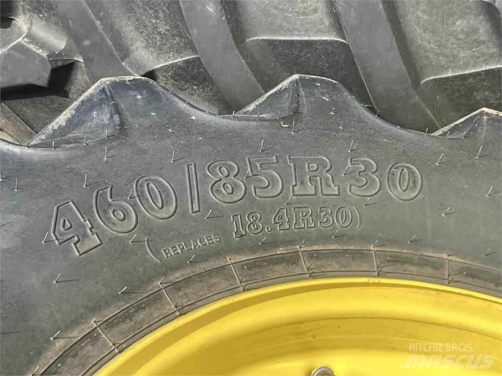 BKT 460/85R30 Pneumatiky, kola a ráfky