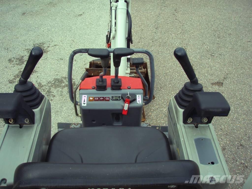 Takeuchi TB 210 R Mini rýpadla < 7t