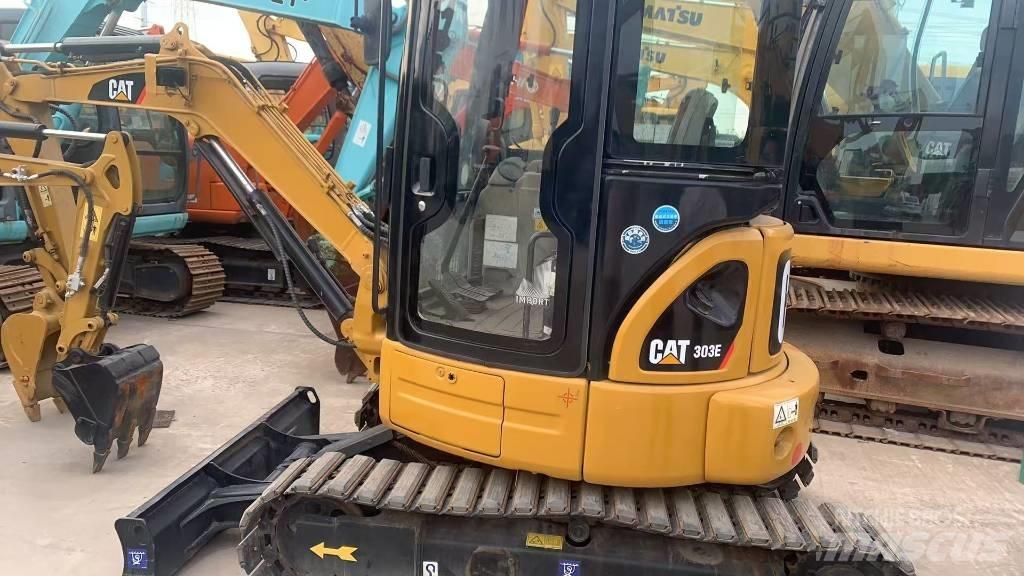 CAT 303 Pásová rýpadla