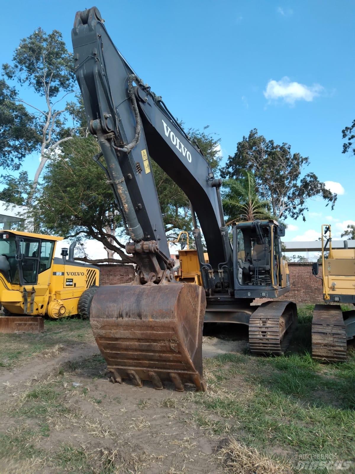 Volvo EC 250 D L Pásová rýpadla