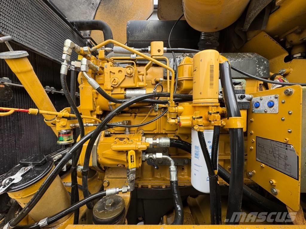 CAT 938 G Kolové nakladače