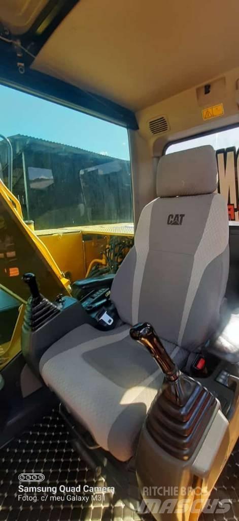 CAT 312 D2L Pásová rýpadla