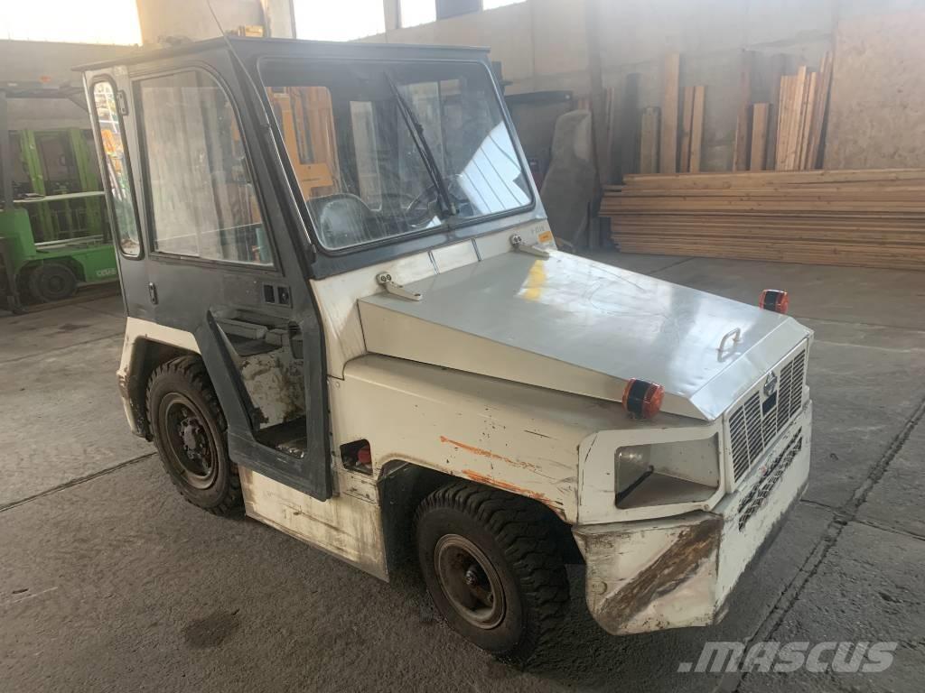Nissan TD2500 V-2579 Vybavení letiště